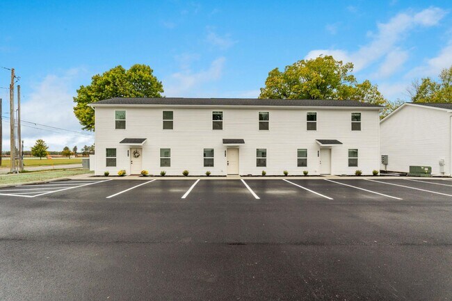 Building Photo - 382 N Franklin St