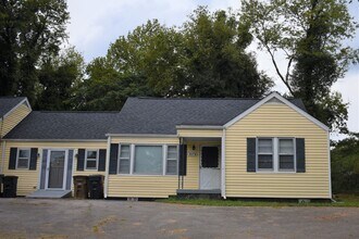 Building Photo - 3915 Holston Hills Rd