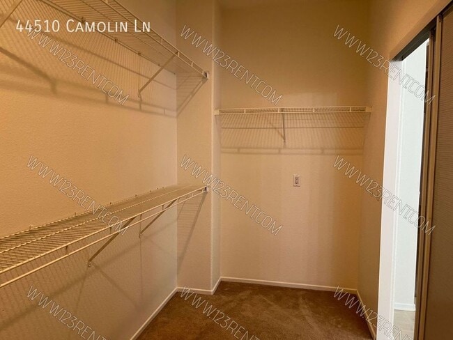 Building Photo - 44510 Camolin Ln