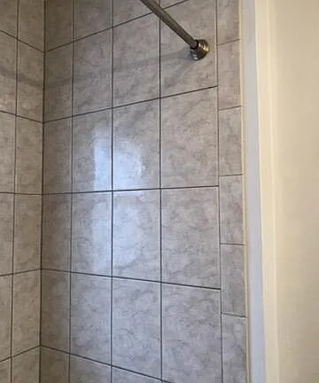 Building Photo - 122 Barton Ave