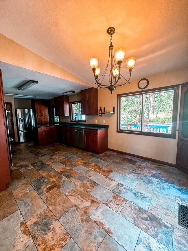Building Photo - 31835 Owl Rd