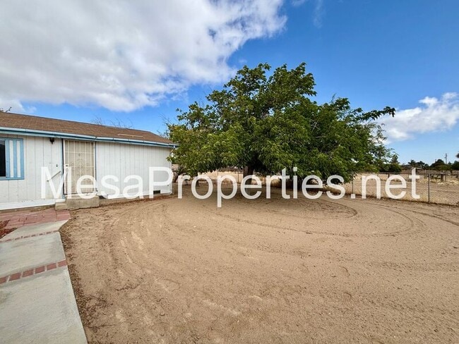Building Photo - 9964 Arroyo Ave