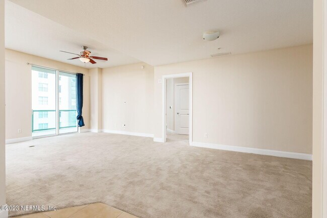 Building Photo - 1431 Riverplace Blvd