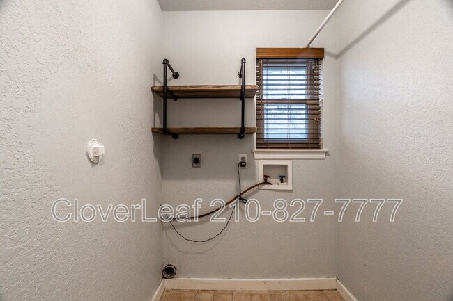 Building Photo - 2239 Rippling Rill St