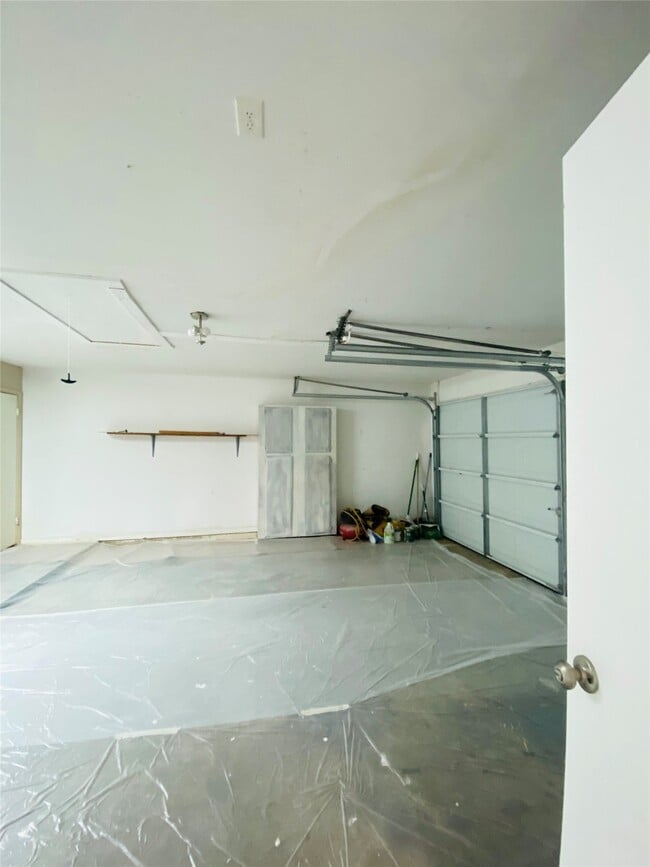 Building Photo - 1503 Bayou Dr