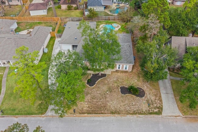 Building Photo - 27241 Wells Ln