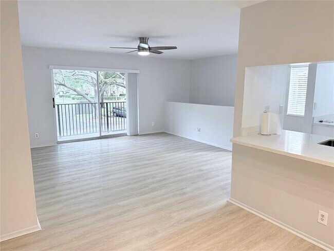 Building Photo - 117 Gardens Dr