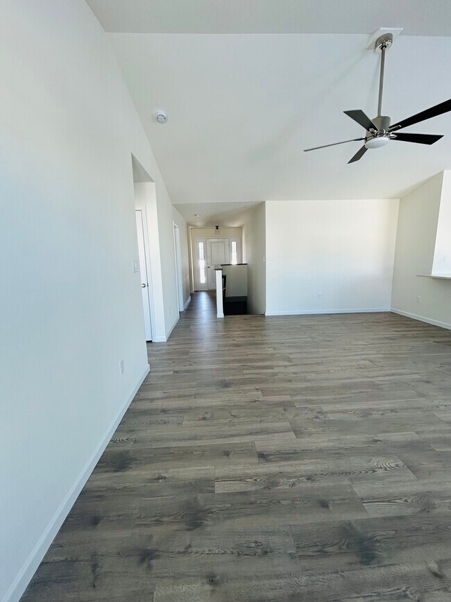 Building Photo - 608 Allegiance Dr