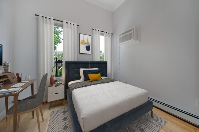 Building Photo - 132 Lincoln St