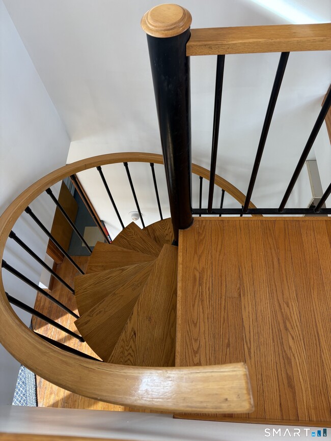 Building Photo - 52 Brown Rd