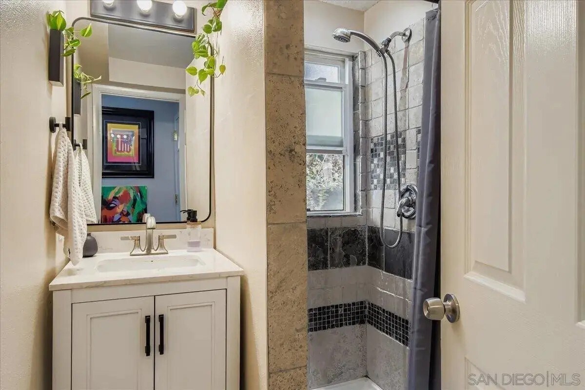 Building Photo - 2640 Worden St