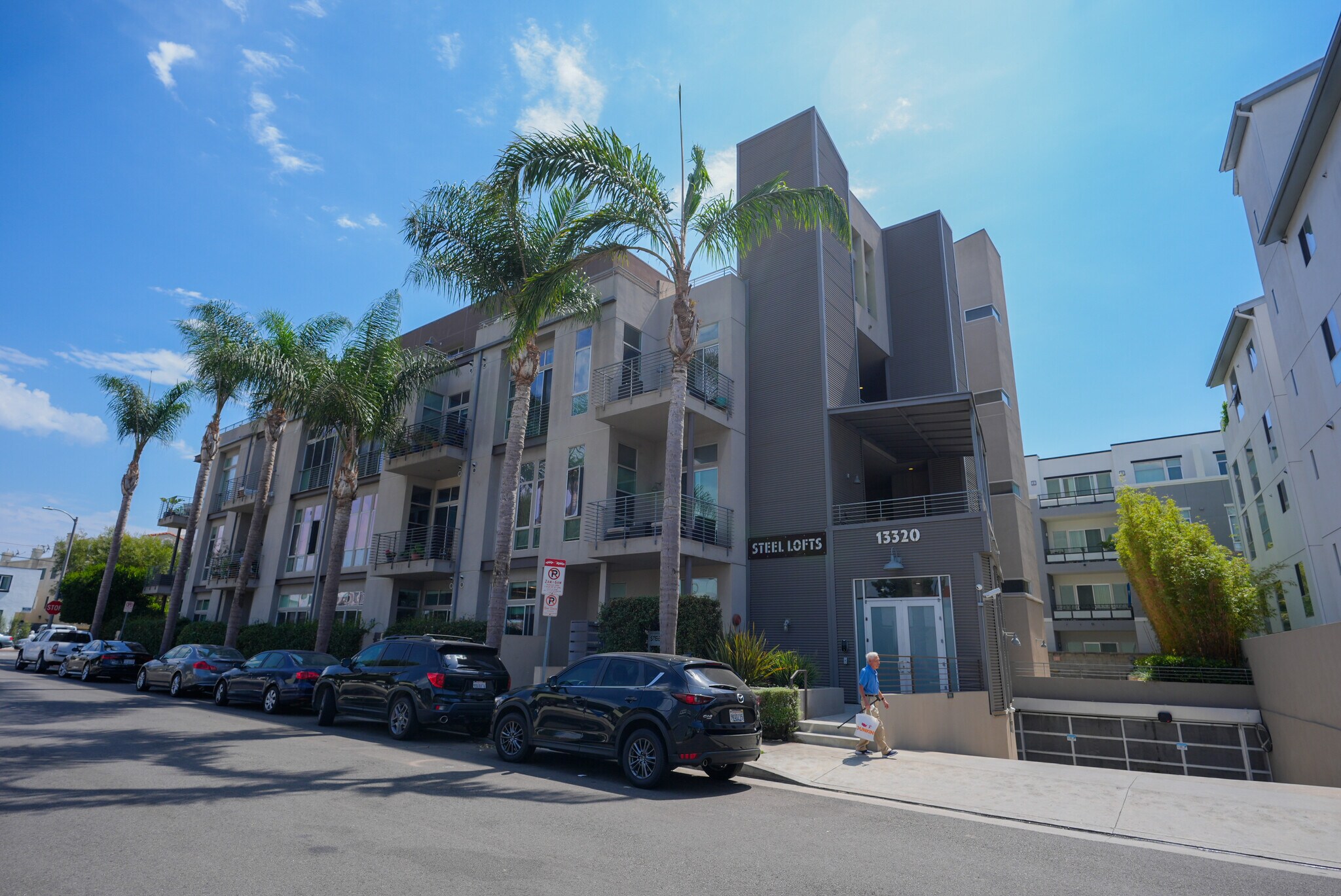 Building Photo - 13320 Beach Ave