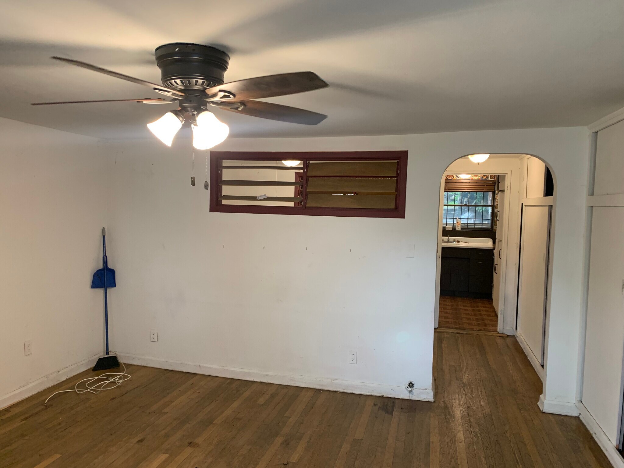 Building Photo - 72 S 1st St