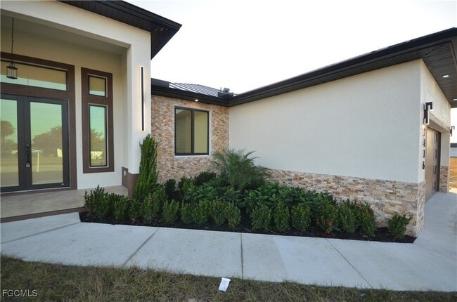 Building Photo - 2416 Diplomat Pkwy W