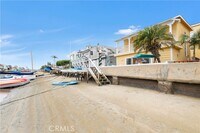 Building Photo - 325 Grand Canal