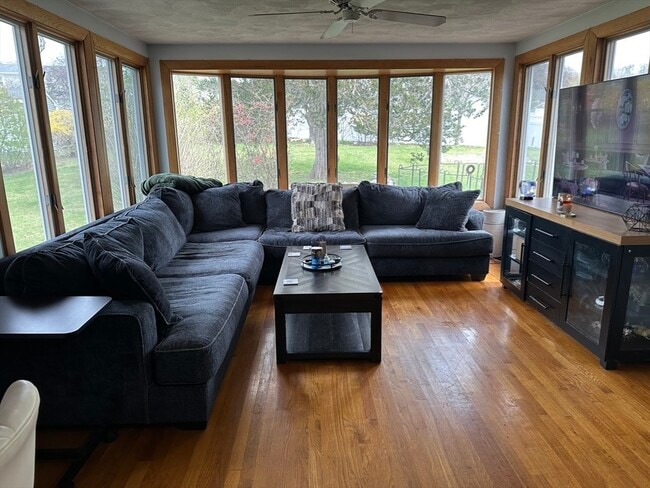 Building Photo - 3 Melo Rd