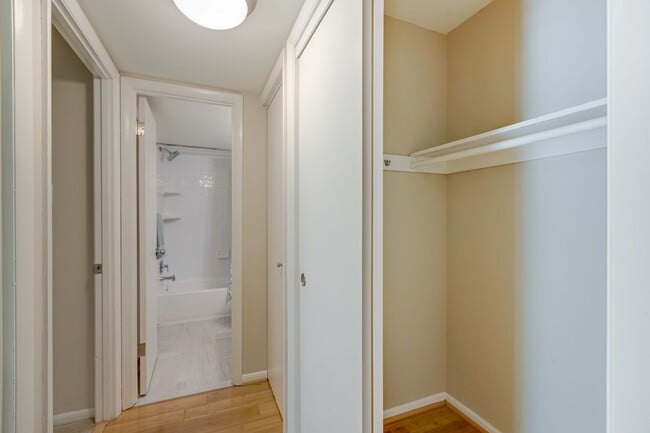 Building Photo - Lafayette Park Condominium | All Utilities Included | Pool, Tennis Court & Clubhouse