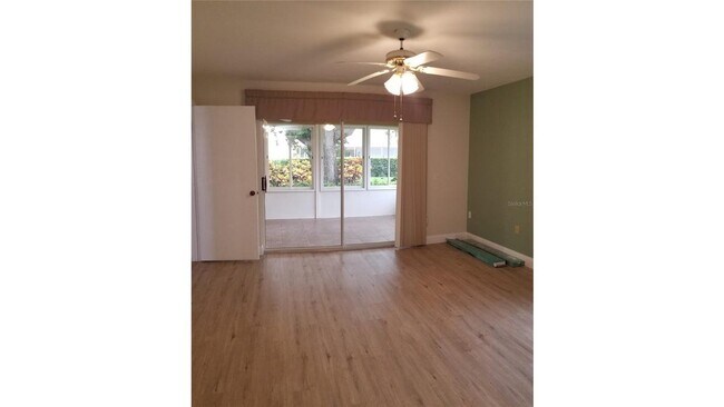 Building Photo - 5810 Garden Lakes Majestic