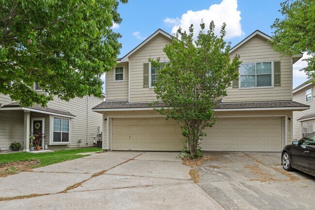 Building Photo - 8714 Thistlemoor Ln