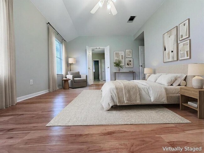 Building Photo - 12733 Serafy Ct
