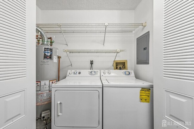 Building Photo - 3015 Lighthouse Ln