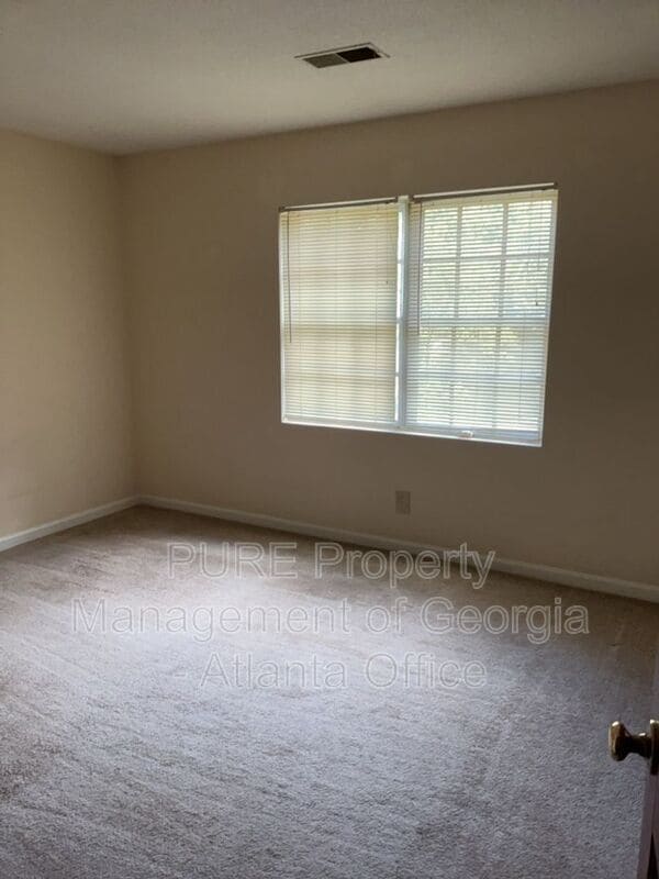 Building Photo - 774 Rogers Way SW