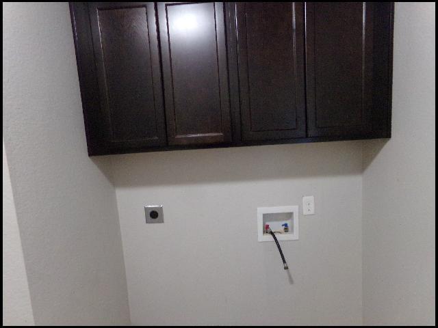 Building Photo - 5505 Bridgeport Ln