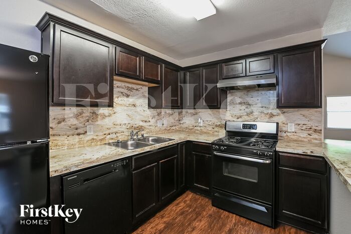 Building Photo - 20327 Louetta Reach Dr