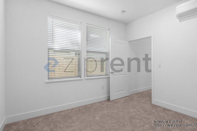 Building Photo - 8088 Monterey Pebble Wy