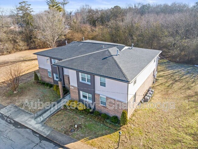 Building Photo - 200 Eveningside Dr