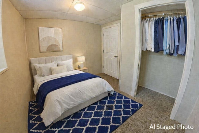 Building Photo - 1601 Leavenworth St