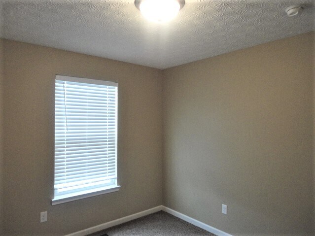Building Photo - 5335 Rivers Edge Blvd