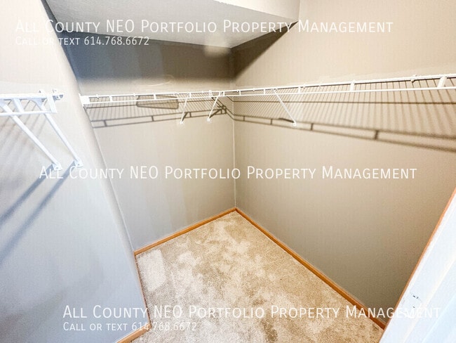 Building Photo - 3141 Hines Rd