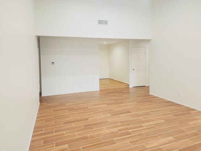 Building Photo - 23581 Via Calzada