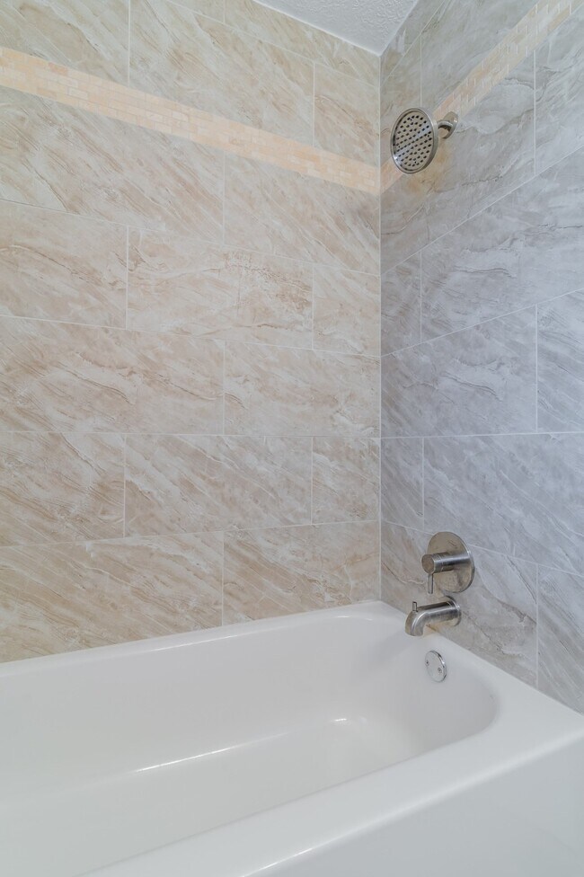 Building Photo - 510 Alison St