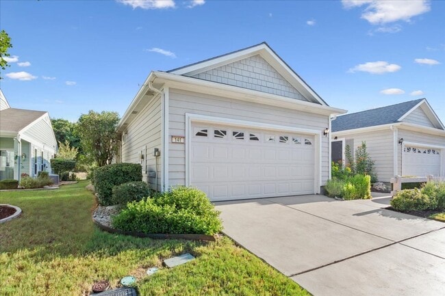 Building Photo - 141 Dickens Cir