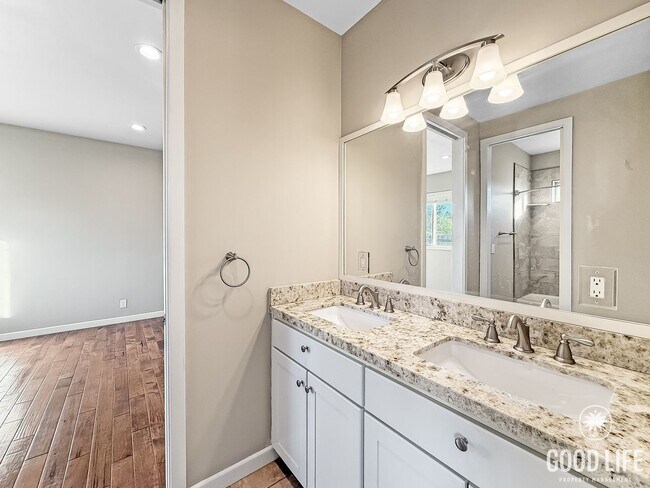 Building Photo - Updated 4BD/3.5BA Rental With 3-Car Garage in Menifee