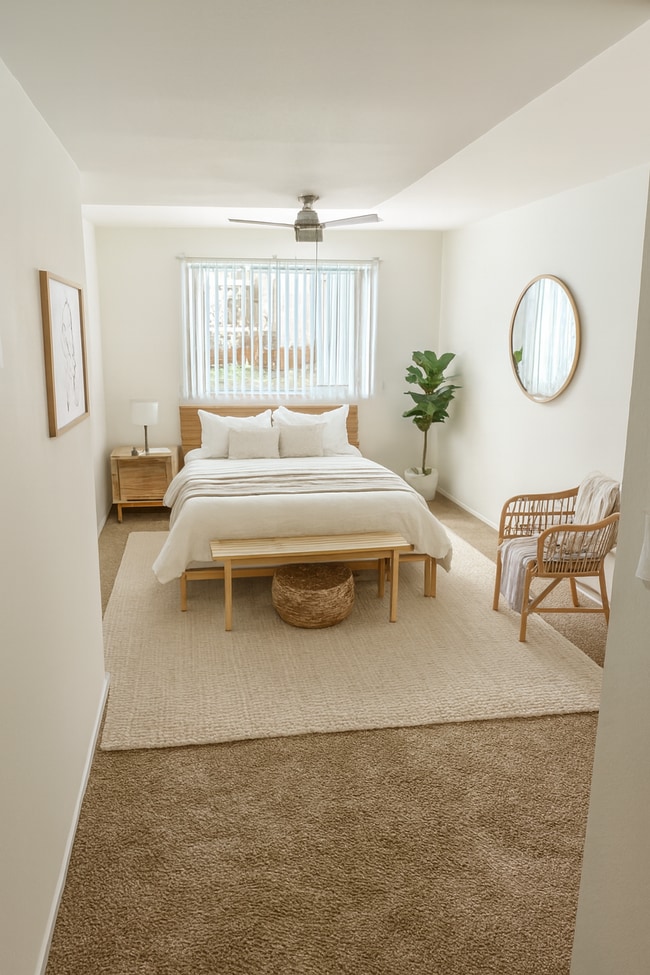 Bedroom 1 - 1600 Ardmore Ave