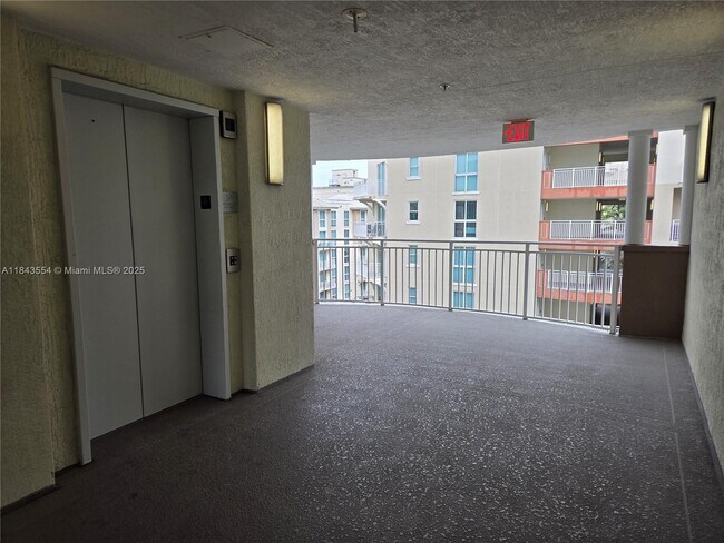 Building Photo - 7275 SW 89th St