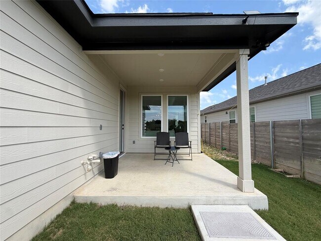 Building Photo - 437 Leeward Pass