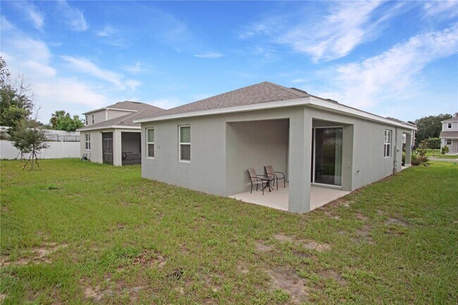 Building Photo - 832 Blue Creek Dr