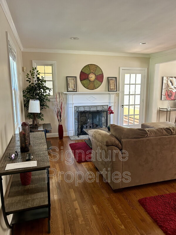 Building Photo - 1106 Cherokee Ct