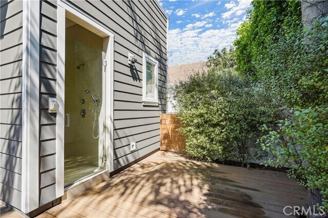 Building Photo - 12439 Kling St