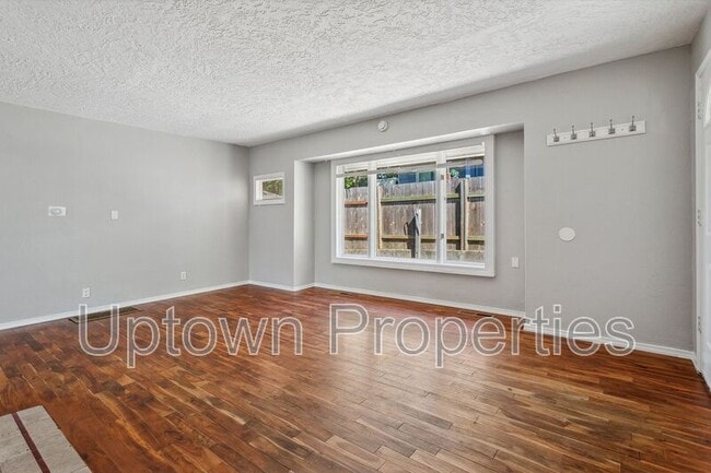 Building Photo - 11551 SW 64th Ave
