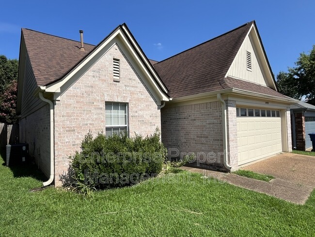 Building Photo - 10092 Cross Valley Dr