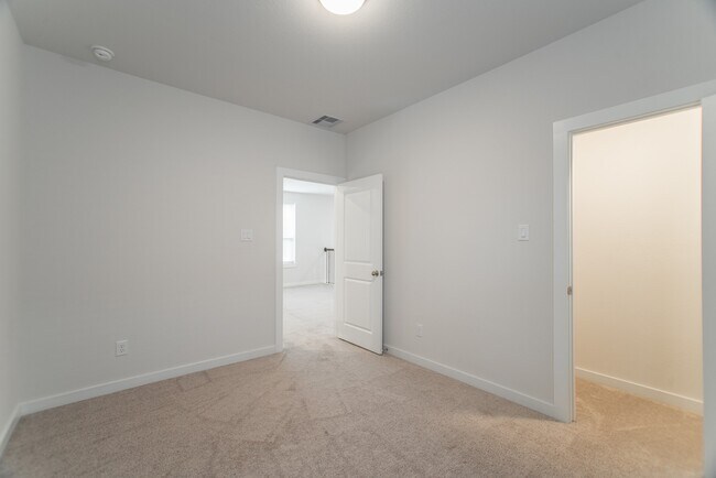 Building Photo - 7397 Mount Greylock Lp