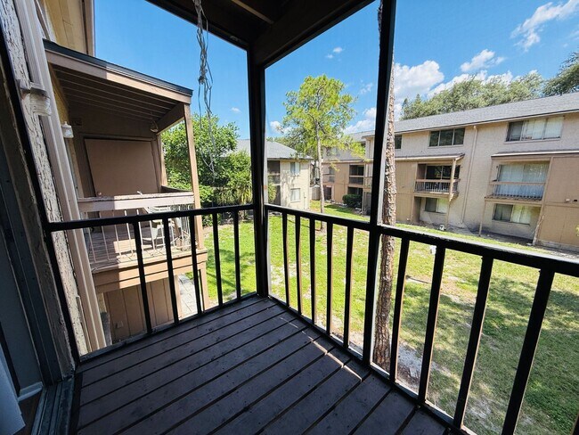 Building Photo - Charming 3 bedroom 1.5 bath condo for rent