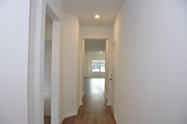 Building Photo - 141 Tofalla