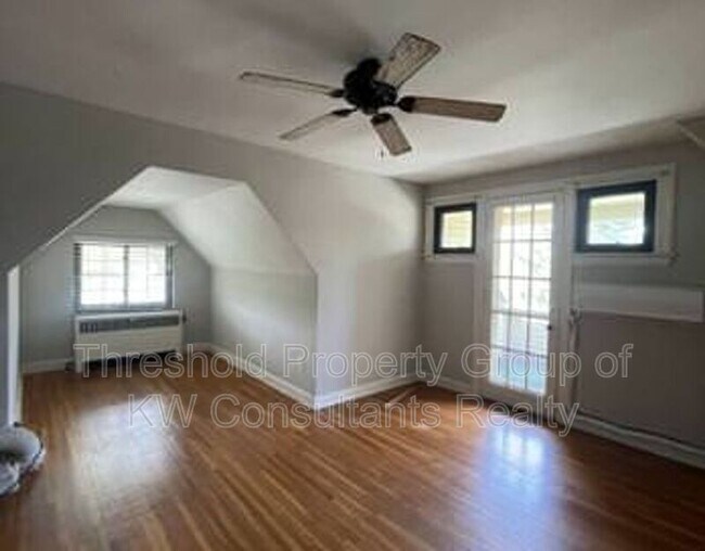 Building Photo - 2208 Arlington Ave