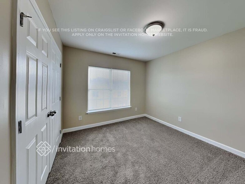 Building Photo - 577 Rolling Meadows Dr